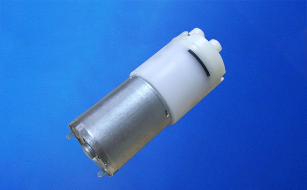 直流微型水泵PYSP370-C側面 直流微型水泵PYSP370-C側面